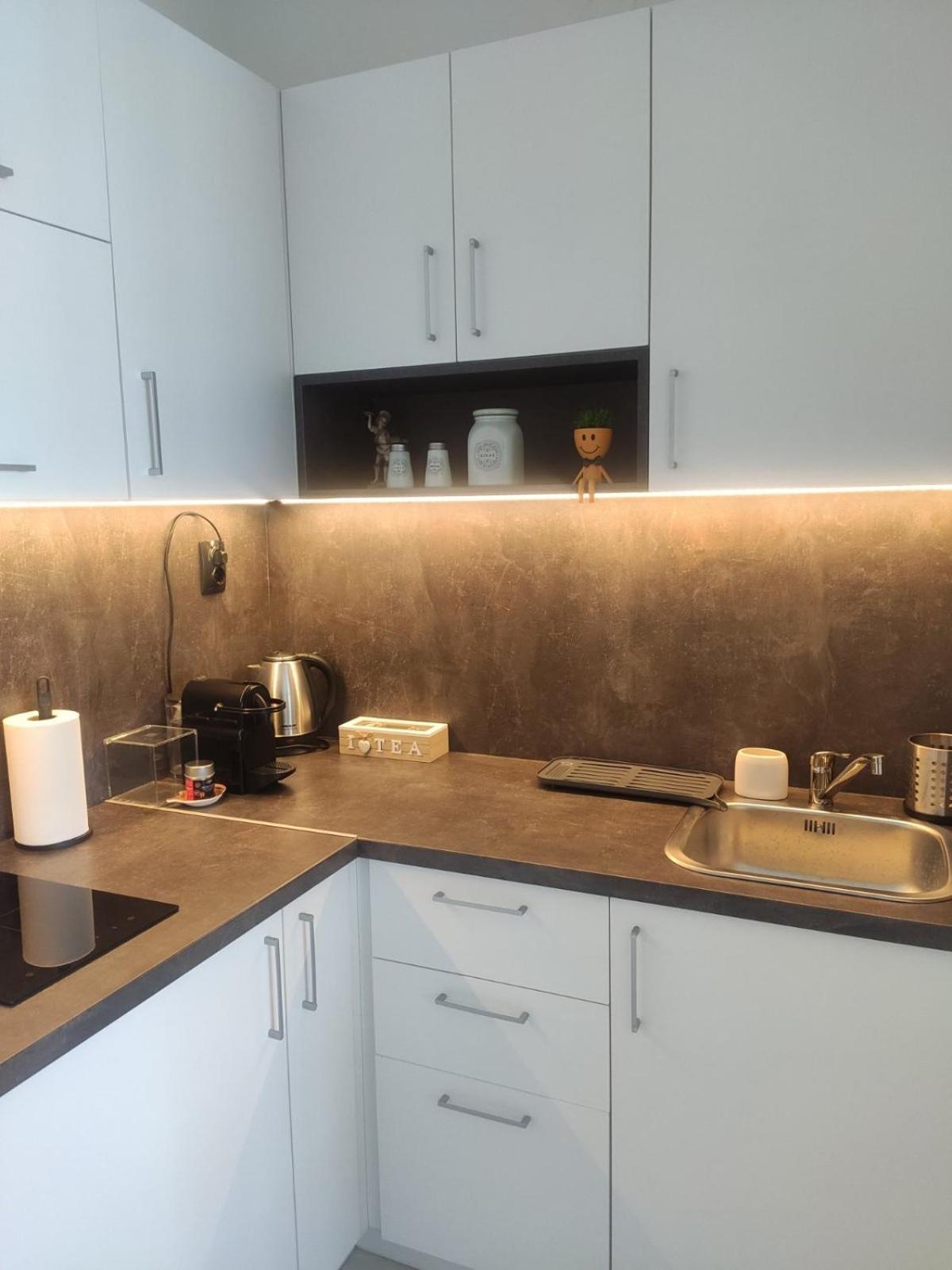 City Center White Apartment! سكوبجي المظهر الخارجي الصورة